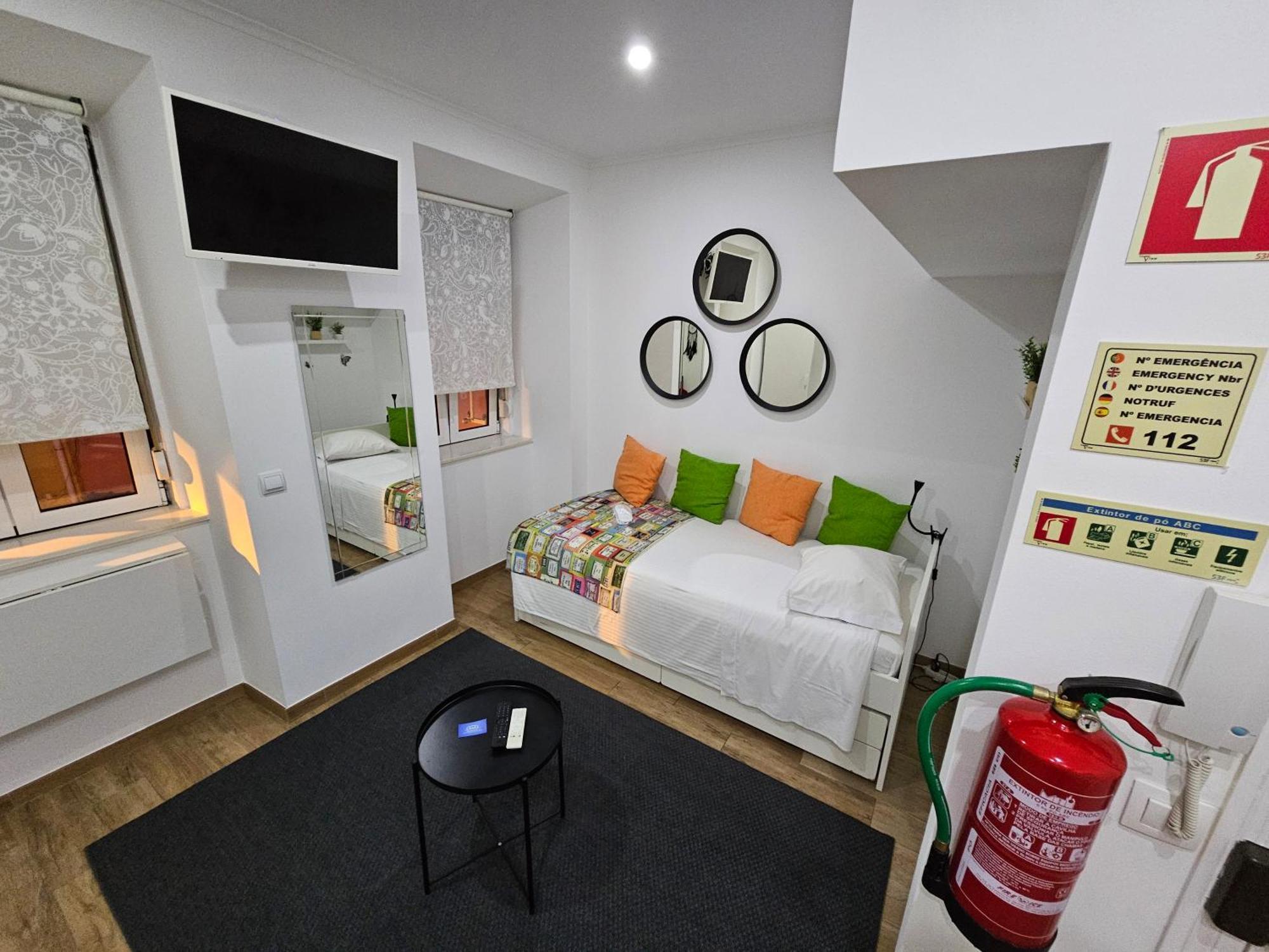 Vila Queiros - Cozy&Sweet Apartment Lisbon Room photo